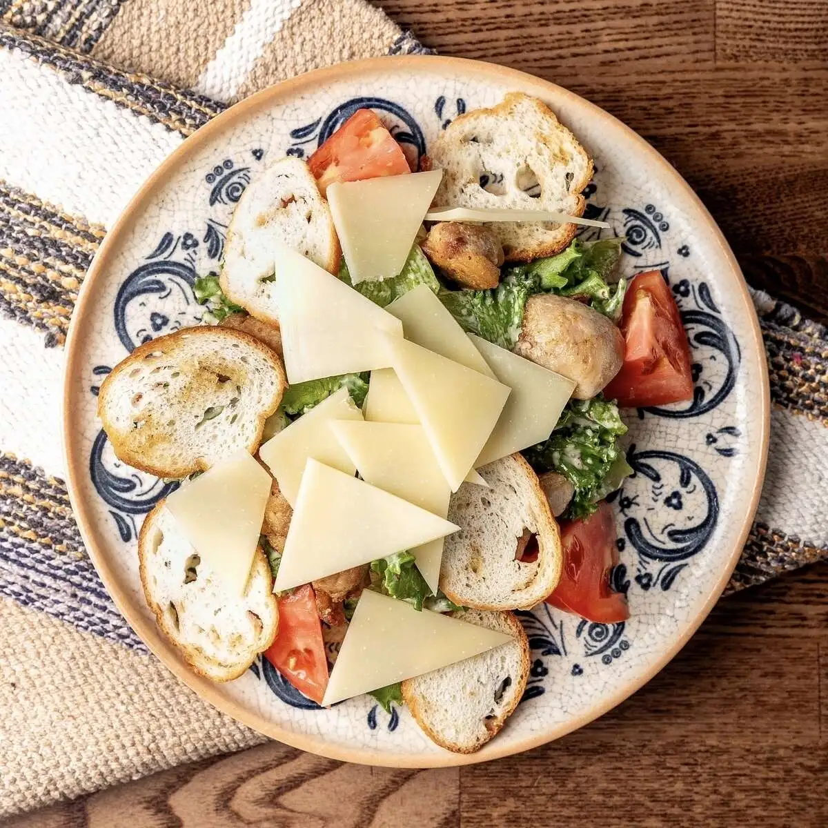 Салат Цезаридзе с курицей