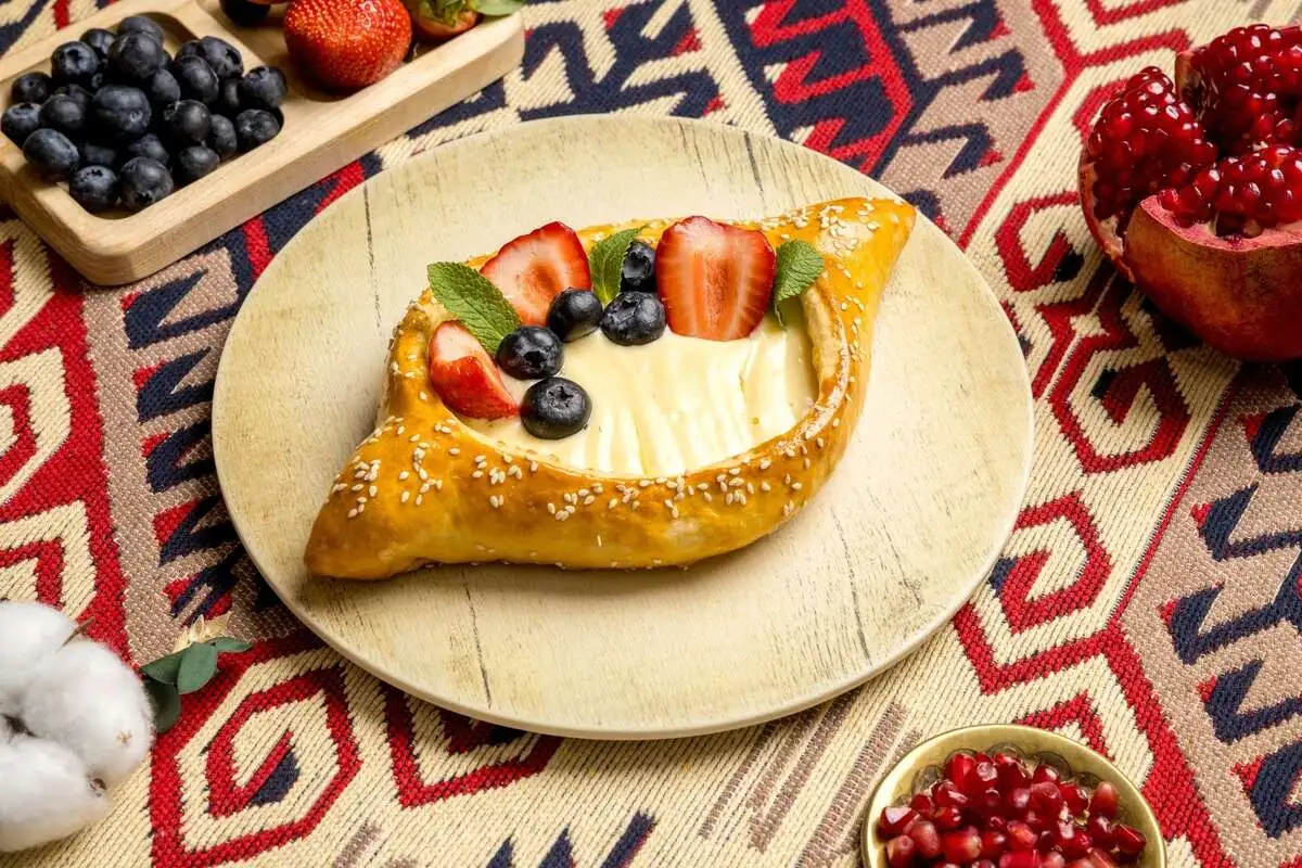 Хачапури по-аджарски
