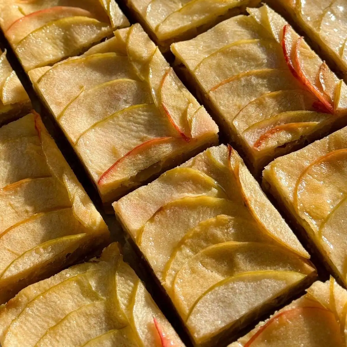 ЯБЛОЧНЫЙ-МИНДАЛЬНЫЙ ПИРОГ