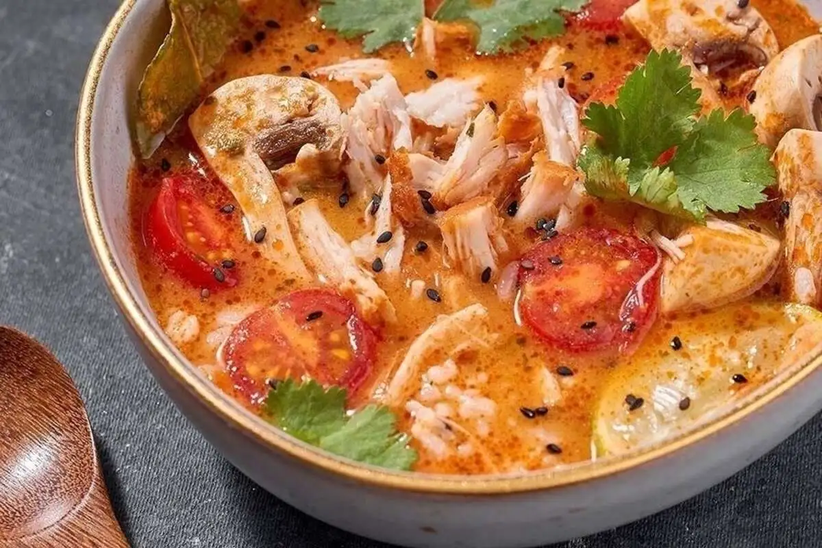 Том Ям с курицей, 400 г