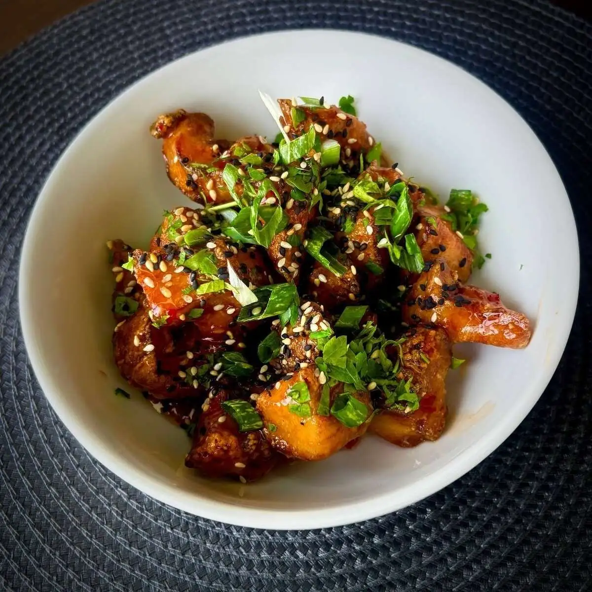 Курица в кисло- сладком соусе/Chicken in sweet and sour sauce