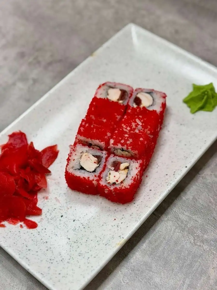 Ролл Калифорния с курицей