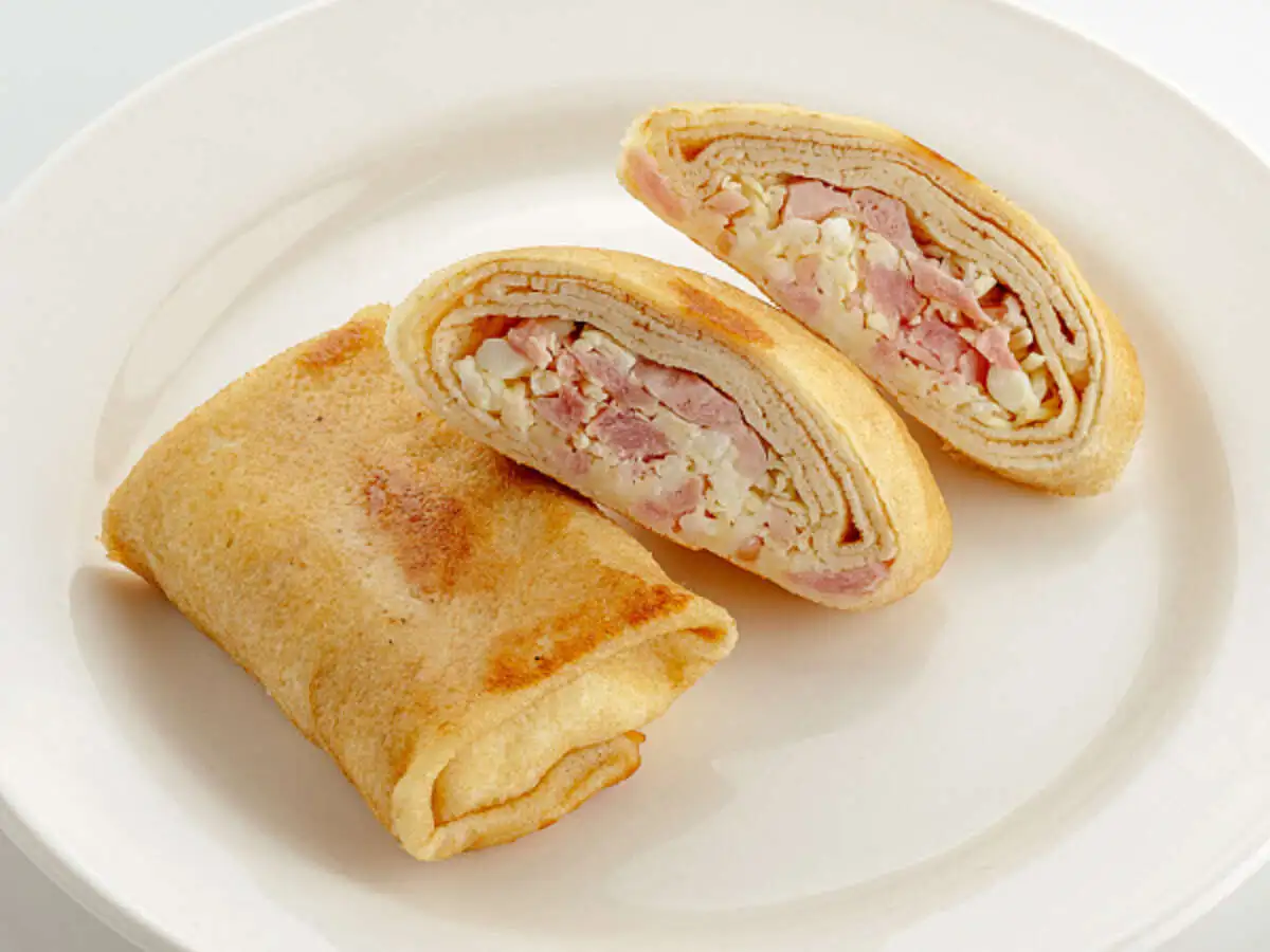 Блины с ветчиной и сыром