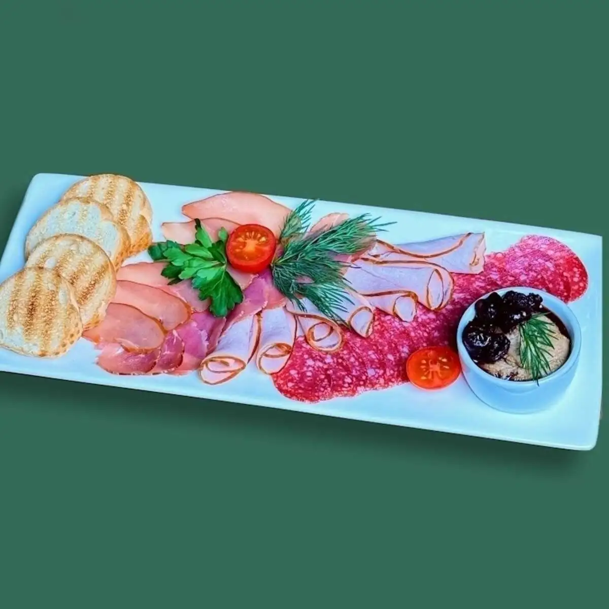 Мясная тарелка