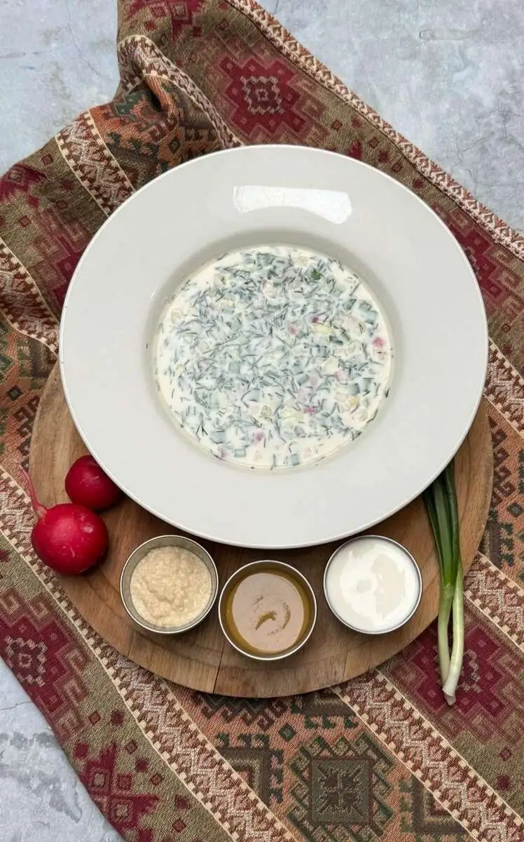 Окрошка мясная на кефире 