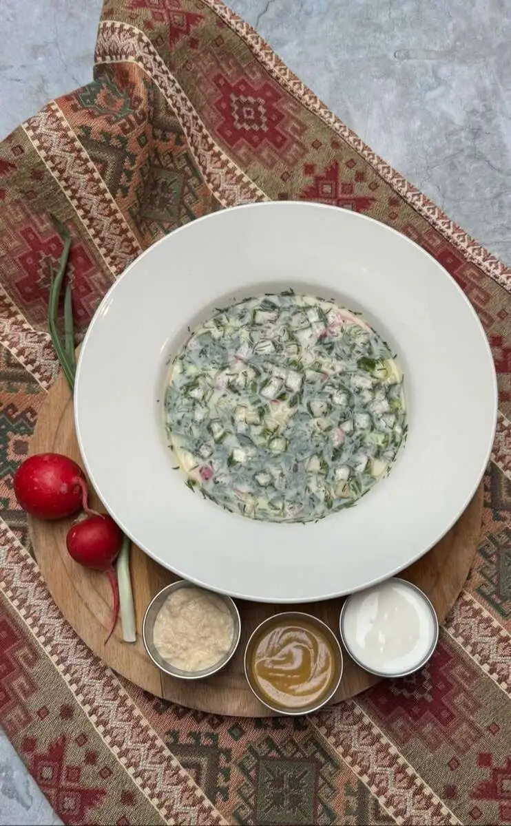 Окрошка мясная на квасе 