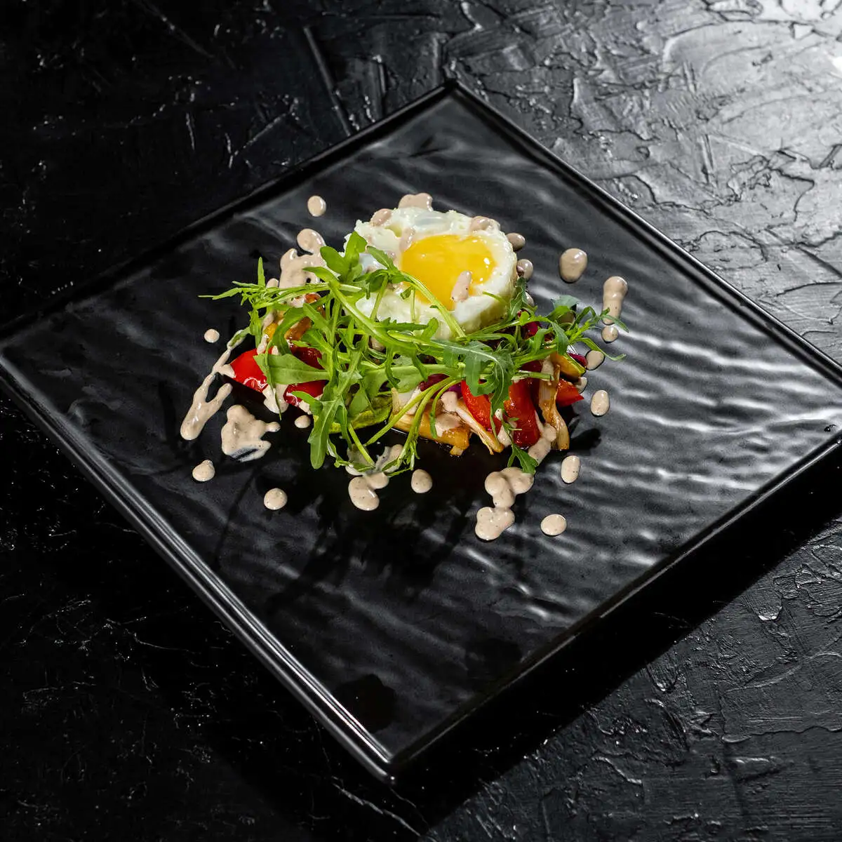 Бифштекс с яйцом и овощами 160/40г