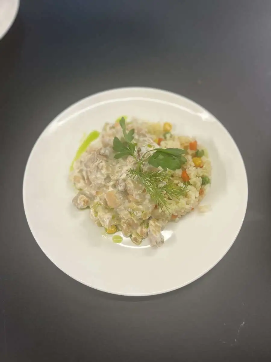 БЛ Поджарка рыбная с рисом и овощами
