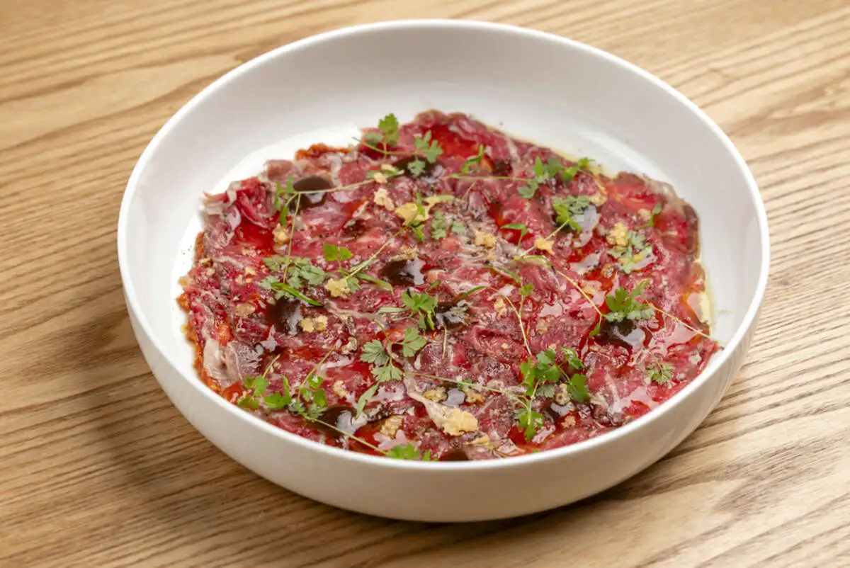 Карпаччо из мраморного мяса 