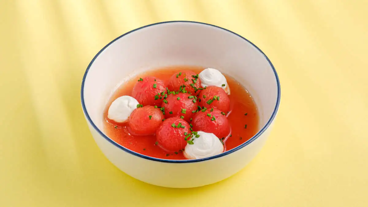 Маринованные томаты черри с кремом из феты