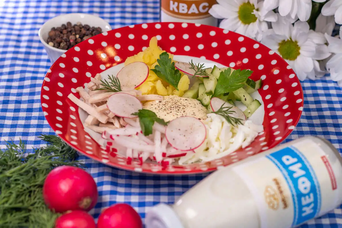 Окрошка с индейкой