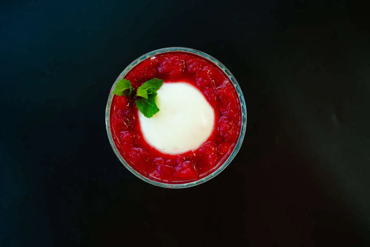 Панакота клубничная, 170 г