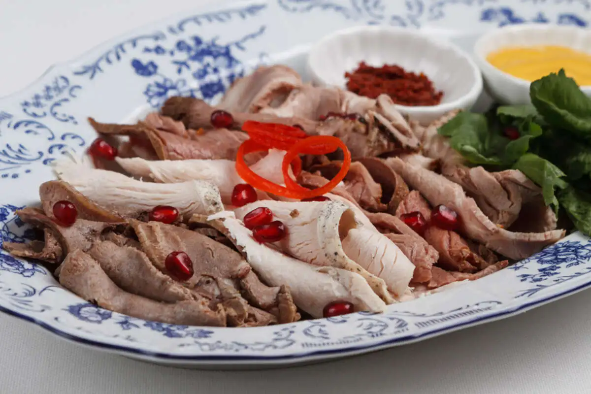 Мясная тарелка