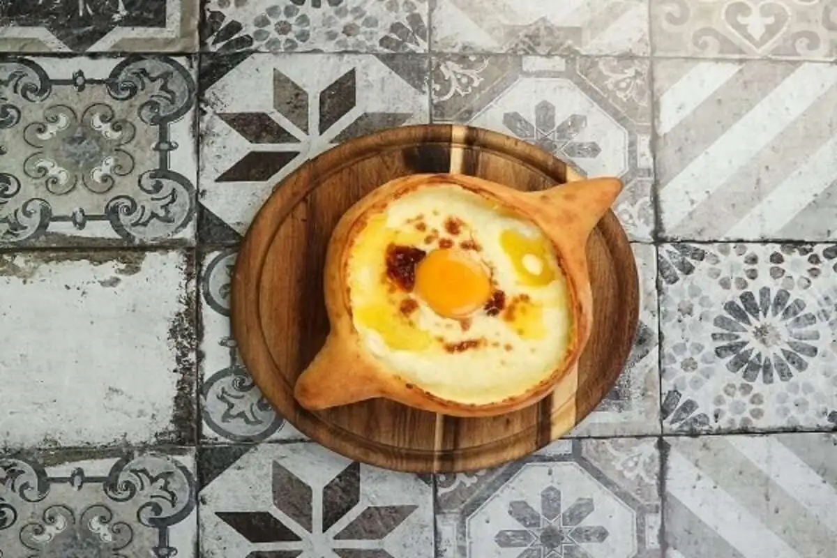 Хачапури по-аджарски