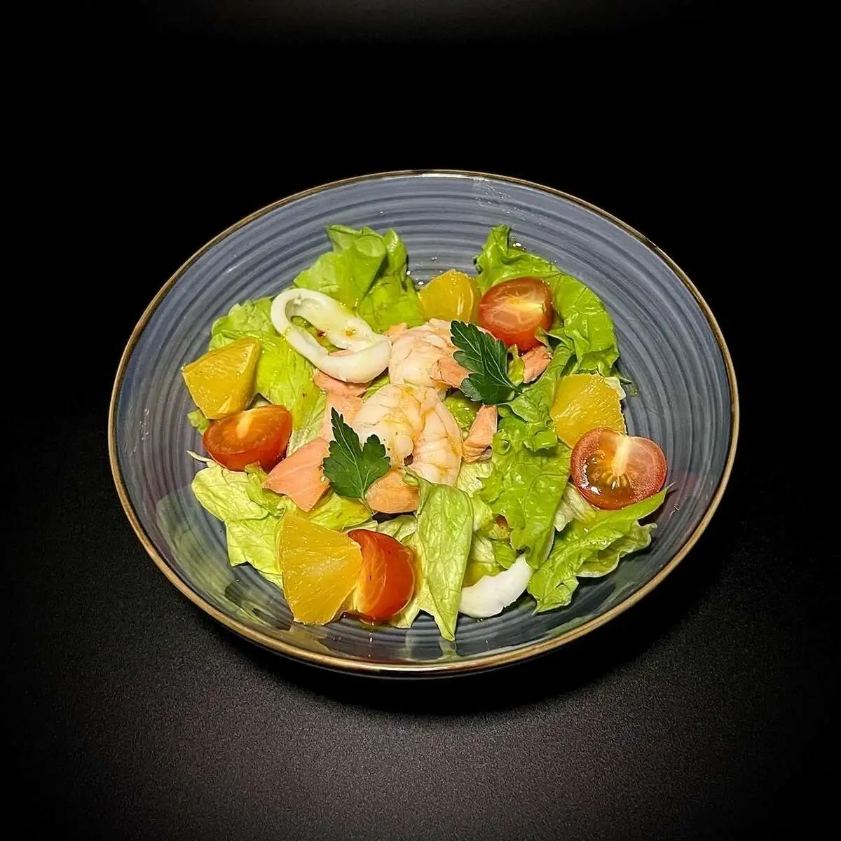 Салат с морепродуктами