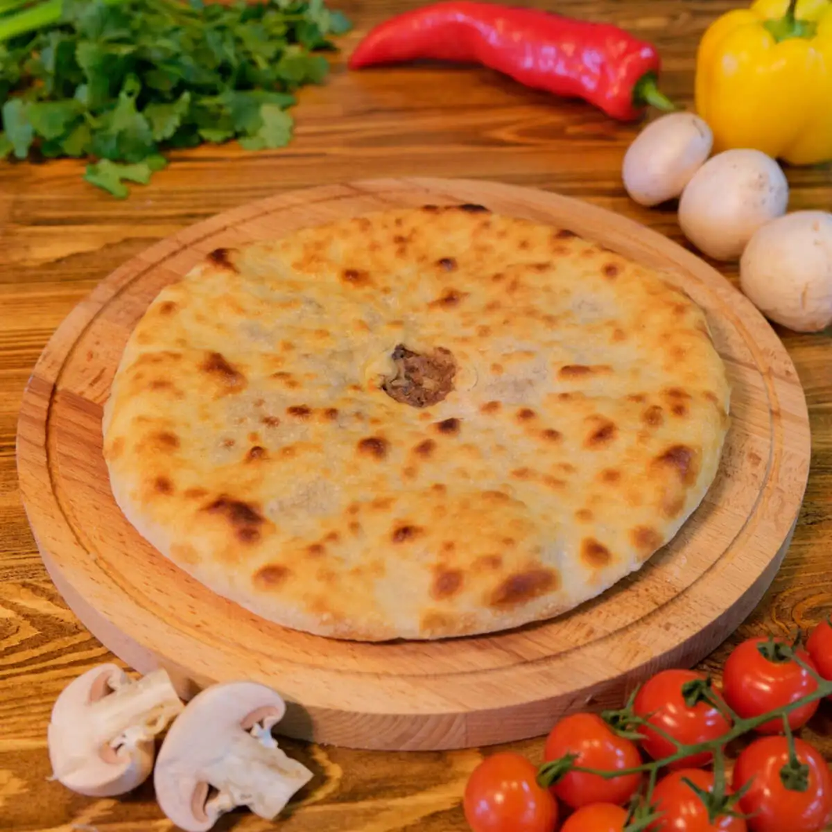 С мясом и грибами 450гр