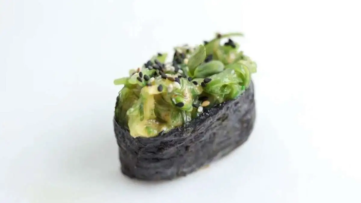 Гункан с чуккой
