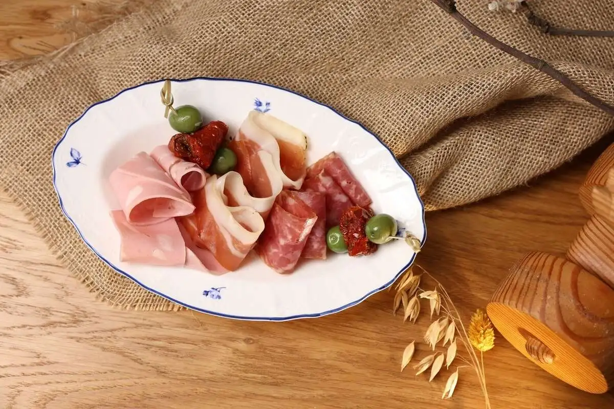 Винный мясной сет
