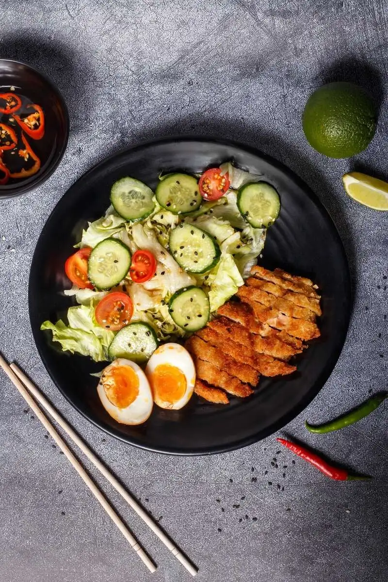 Салат Ном с курицей
