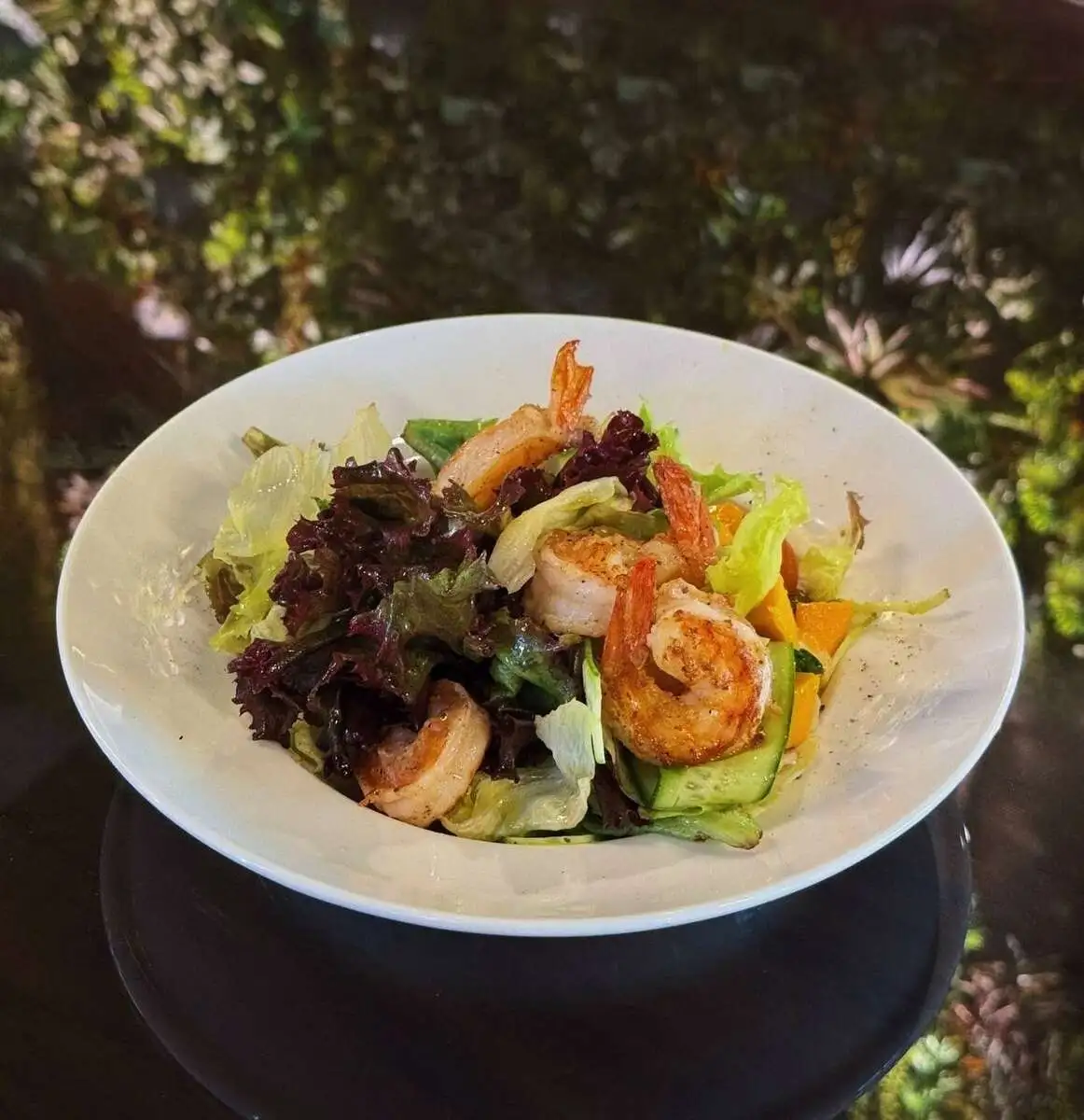 Салат с креветками и манго/Salad with shrimps and mango