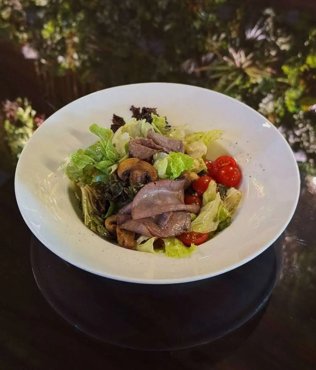 Салат с Ростбифом и шампиньонами/Salad with Roast Beef and Champignons