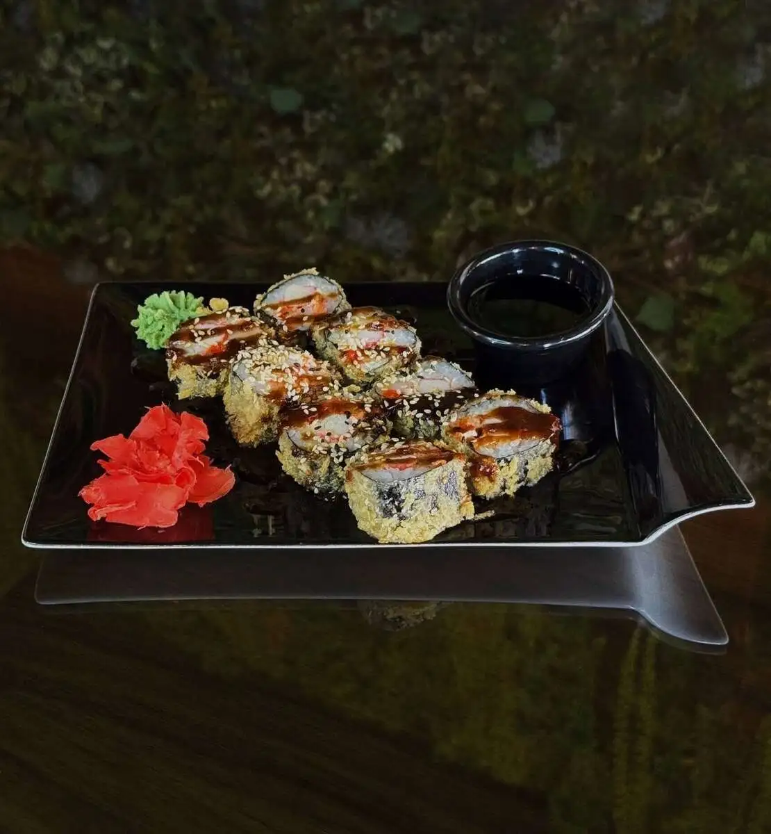 Горячий ролл с креветкой/Hot roll with shrimp