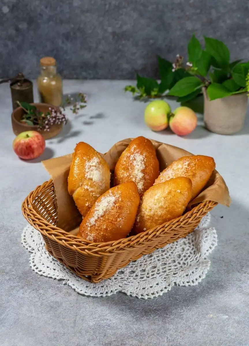 Пирожки с яблоком 