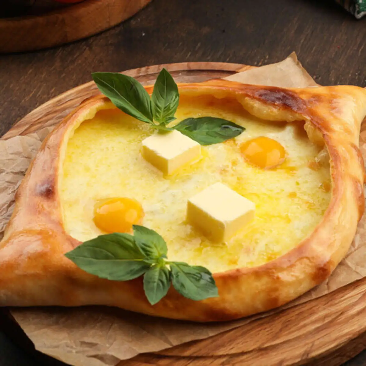 Хачапури по-аджарски