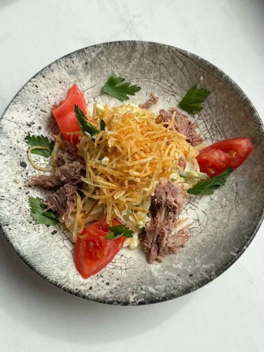 БО С бужениной, томатами и маринованными огурцами 175 гр
