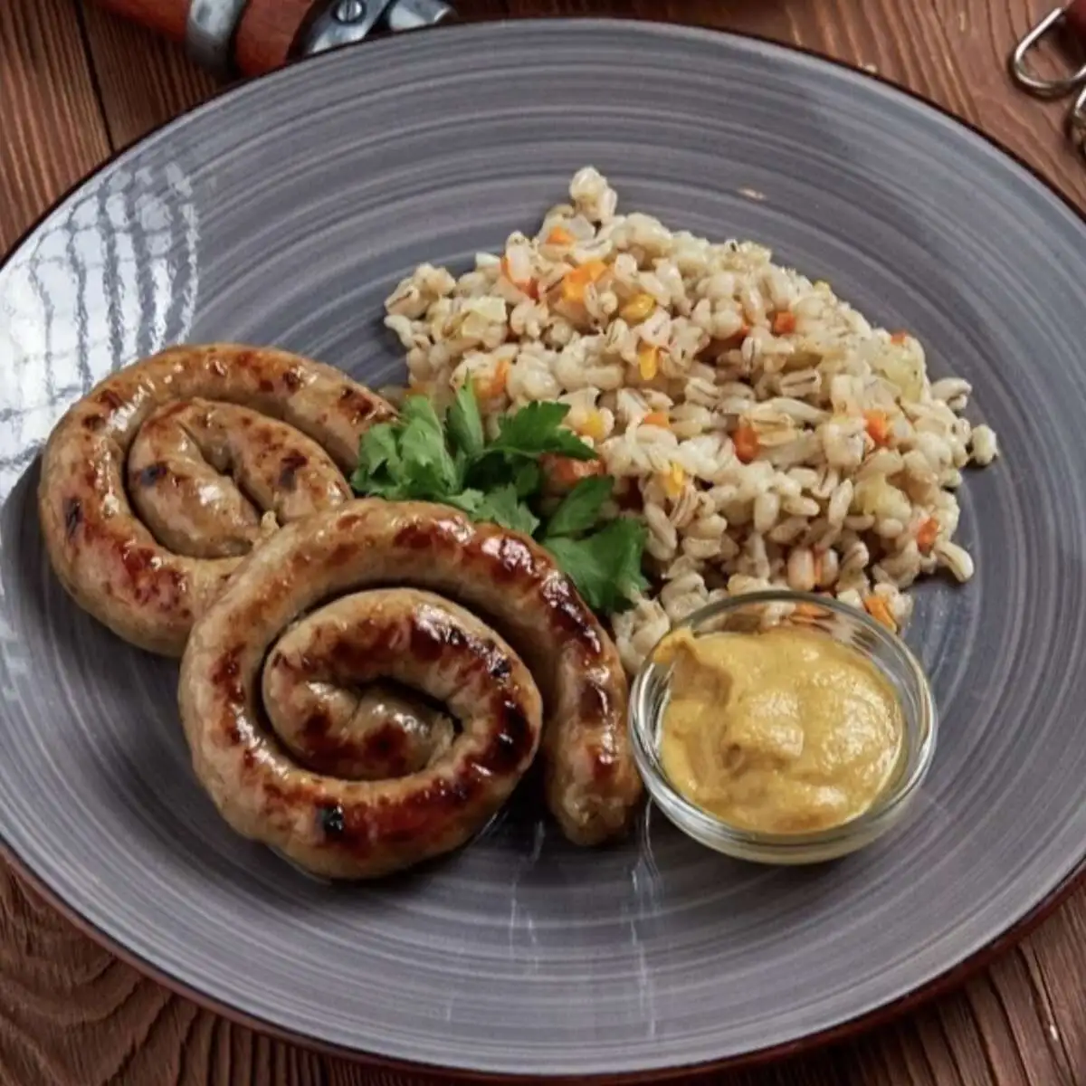 Свиные улитки с перловкой