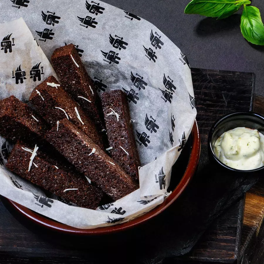 Чесночные гренки с соусом Тартар