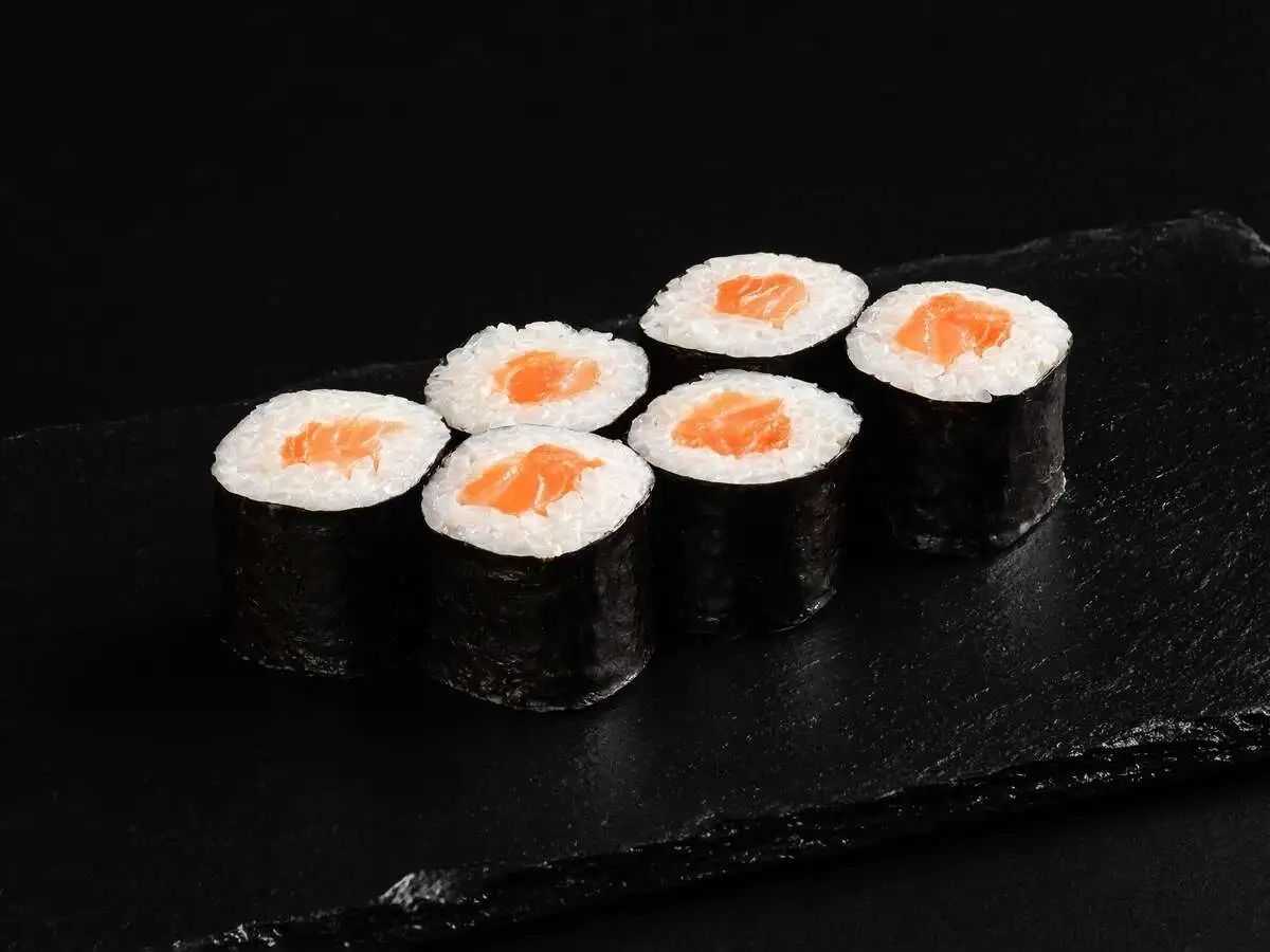 slide-https://53a7276f-d68f-462e-a2bf-df223e005be4.selstorage.ru/uploads/media/photo/5998330/sakehosamaki.webp