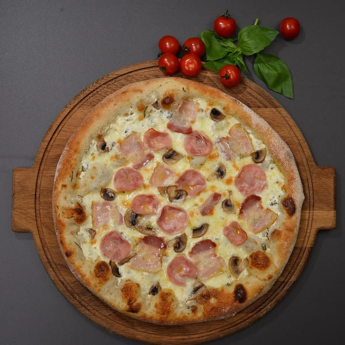 Пицца с ветчиной, беконом и грибами (30 см.)